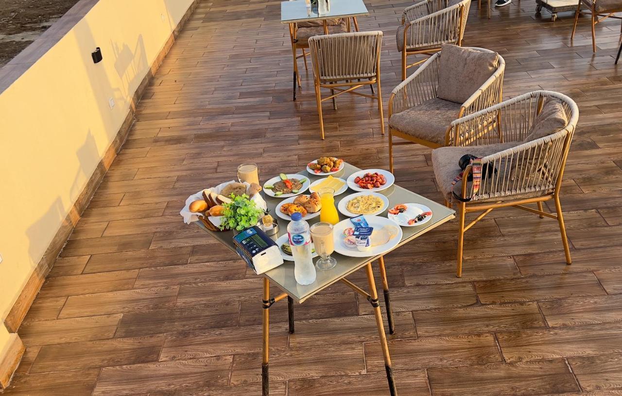 Pyramids Glory Inn Kafret el-Gabal Екстериор снимка
