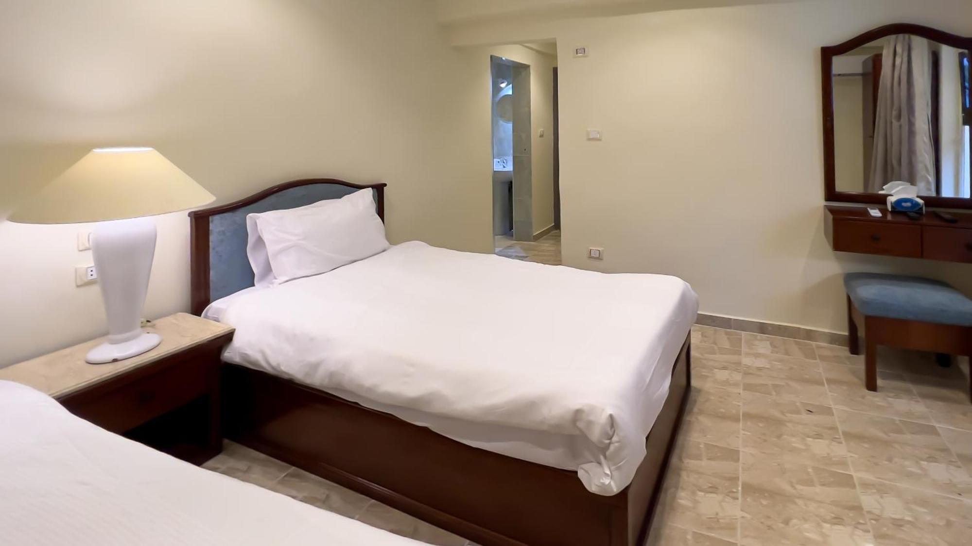 Pyramids Glory Inn Kafret el-Gabal Екстериор снимка