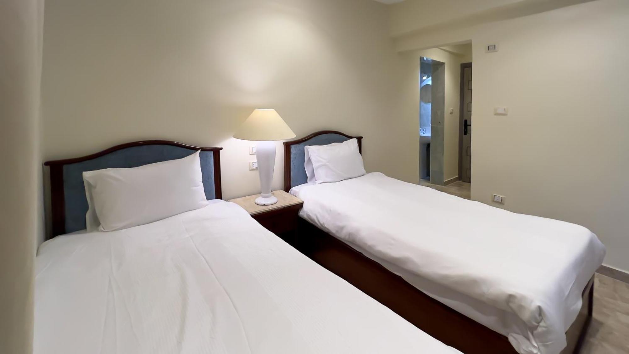Pyramids Glory Inn Kafret el-Gabal Екстериор снимка