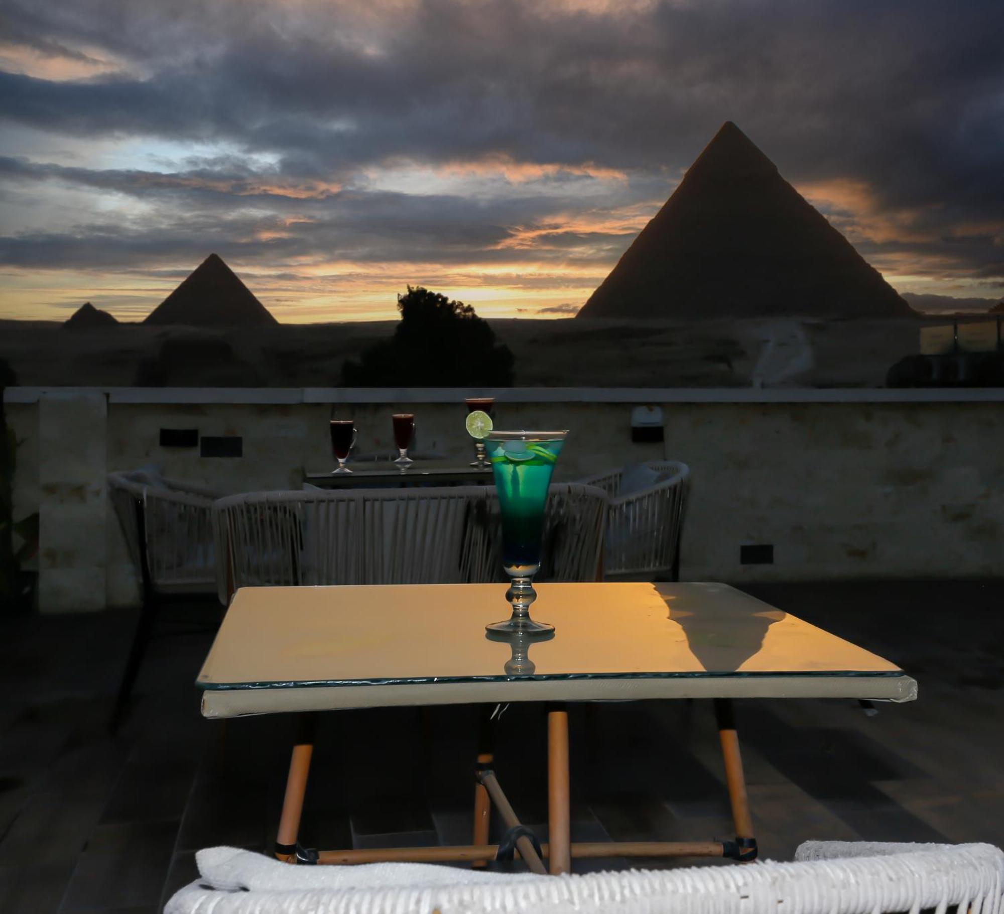 Pyramids Glory Inn Kafret el-Gabal Екстериор снимка